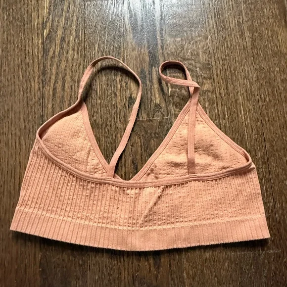 Colsie Ribbed Bralette - Picture 2 of 3